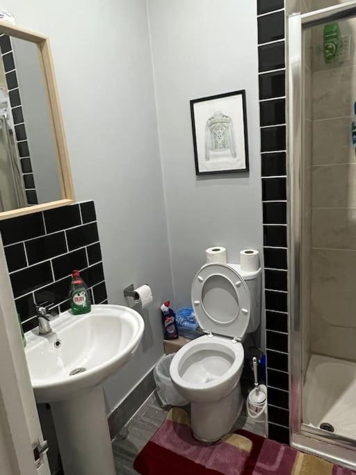 001- Lovely 3-Bedroom Very Close To Oxford Street London Eksteriør billede