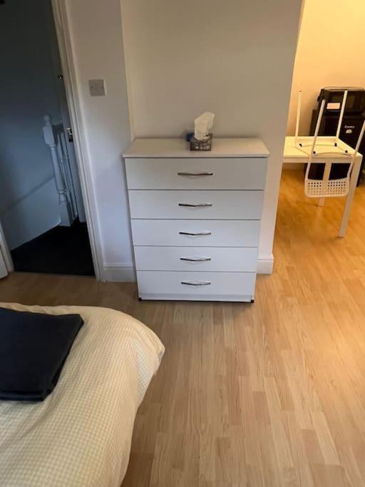 001- Lovely 3-Bedroom Very Close To Oxford Street London Eksteriør billede
