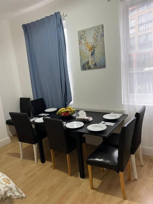 001- Lovely 3-Bedroom Very Close To Oxford Street London Eksteriør billede